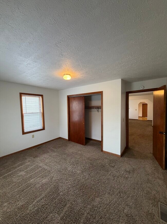 Foto del edificio - 687 W Ml St