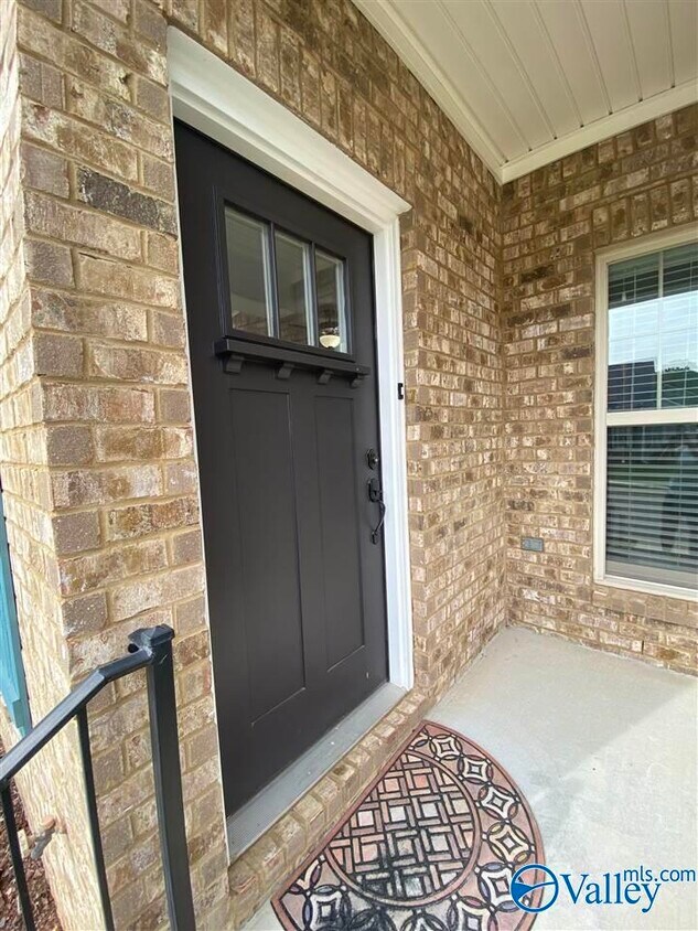 8008 Misty Valley Way, Big Cove, AL 35763 Townhome Rentals in Big