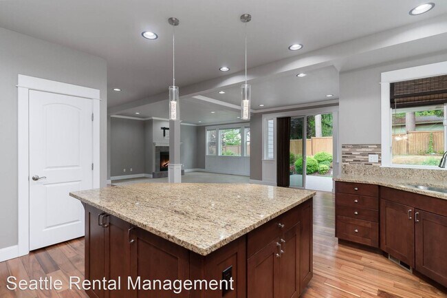 Foto del edificio - 4 br, 2.5 bath House - 8040 122nd Ave NE