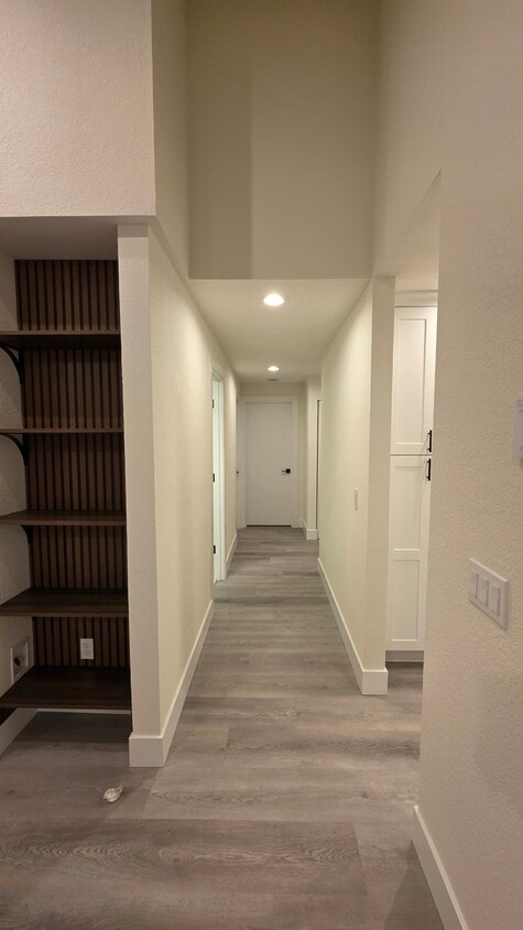 Primary Photo - 1305 S Puget Dr