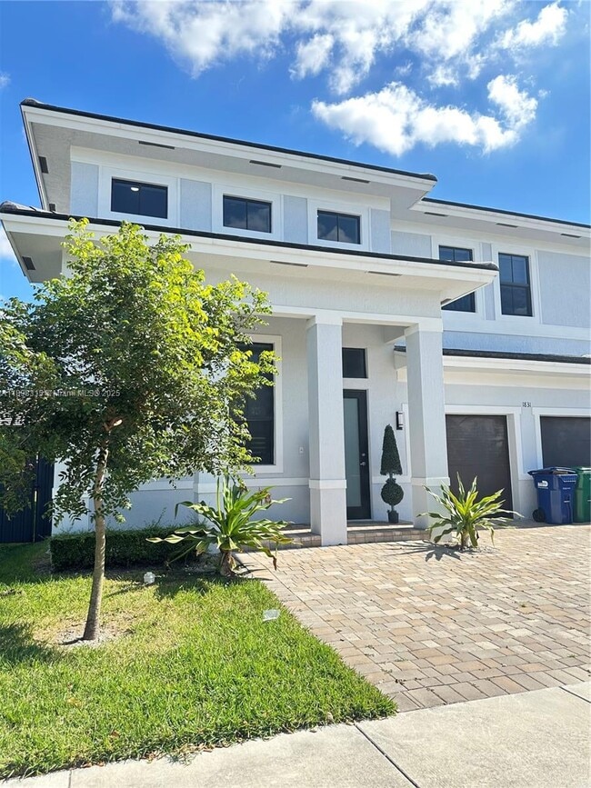 Building Photo - 1831 SW 145th Ave