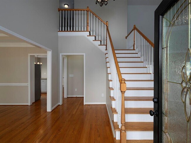 Building Photo - 255 Henson Way