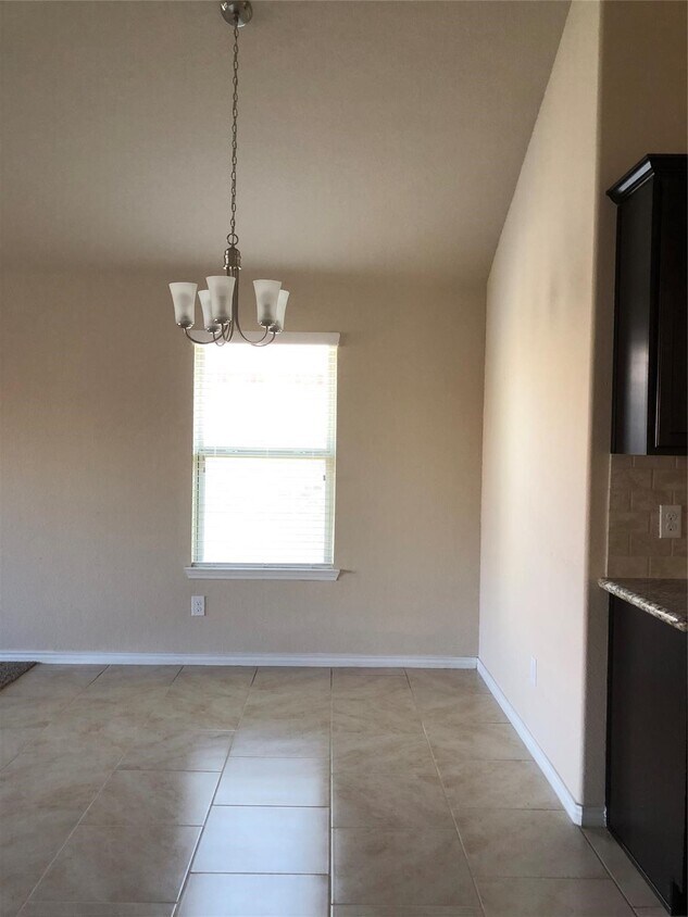 Building Photo - 17638 Rose Summit Ln