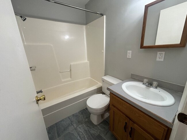 Foto del edificio - 513 N Maple St