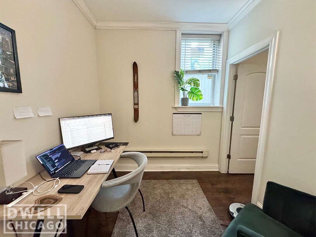 Foto principal - 2127 N Dayton St