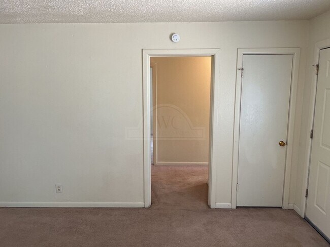 Building Photo - 804 Jefferies Ave, Killeen