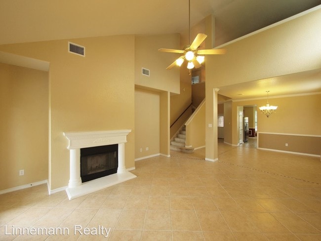 Building Photo - 4 br, 2.5 bath House - 2806 Scottsdale Drive