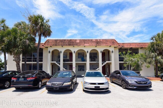 Foto del edificio - 7950 Blind Pass Rd