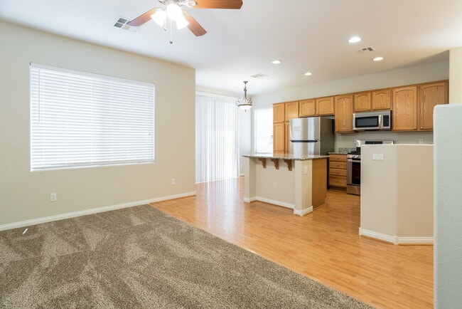 Building Photo - 267 Red Eucalyptus Dr