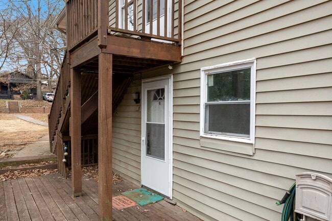 Building Photo - 1346 Miller Reed Ave SE