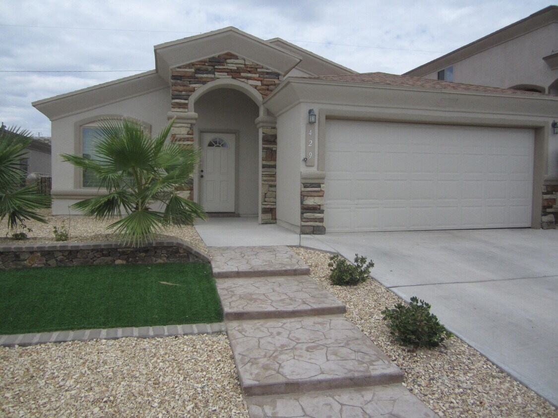 429 Prime Desert Dr, El Paso, TX 79932 House for Rent in El Paso, TX