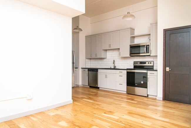 Building Photo - Cove Apartments