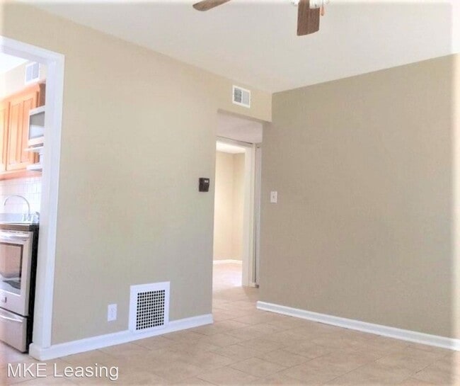 Building Photo - 2 br, 1 bath House - 3455 S 3rd St