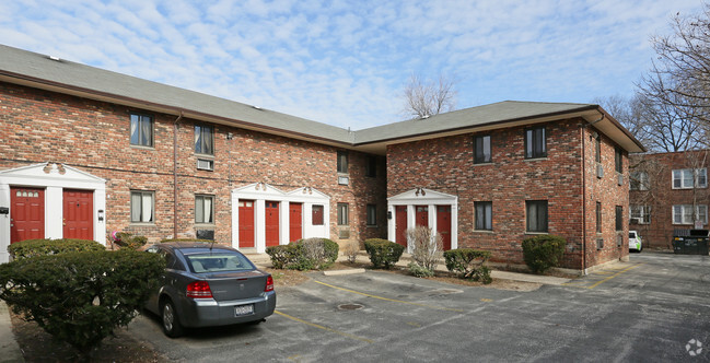 Building Photo - Washington Gardens