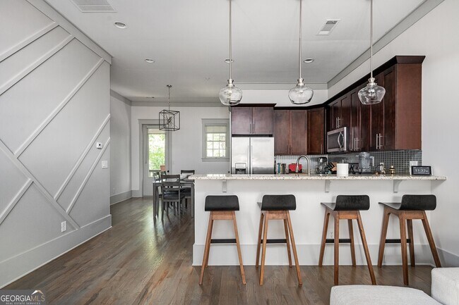 Foto del edificio - 3371 Dogwood Dr