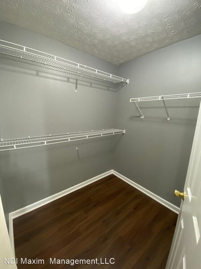 Building Photo - 4 br, 2.5 bath House - 705 Simon Ive Drive