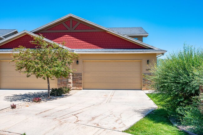 Building Photo - 1481 W Stillwater Dr