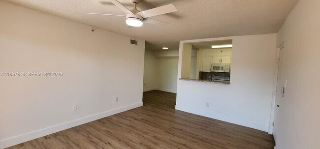 Foto del edificio - 12166 St.Andrews Pl