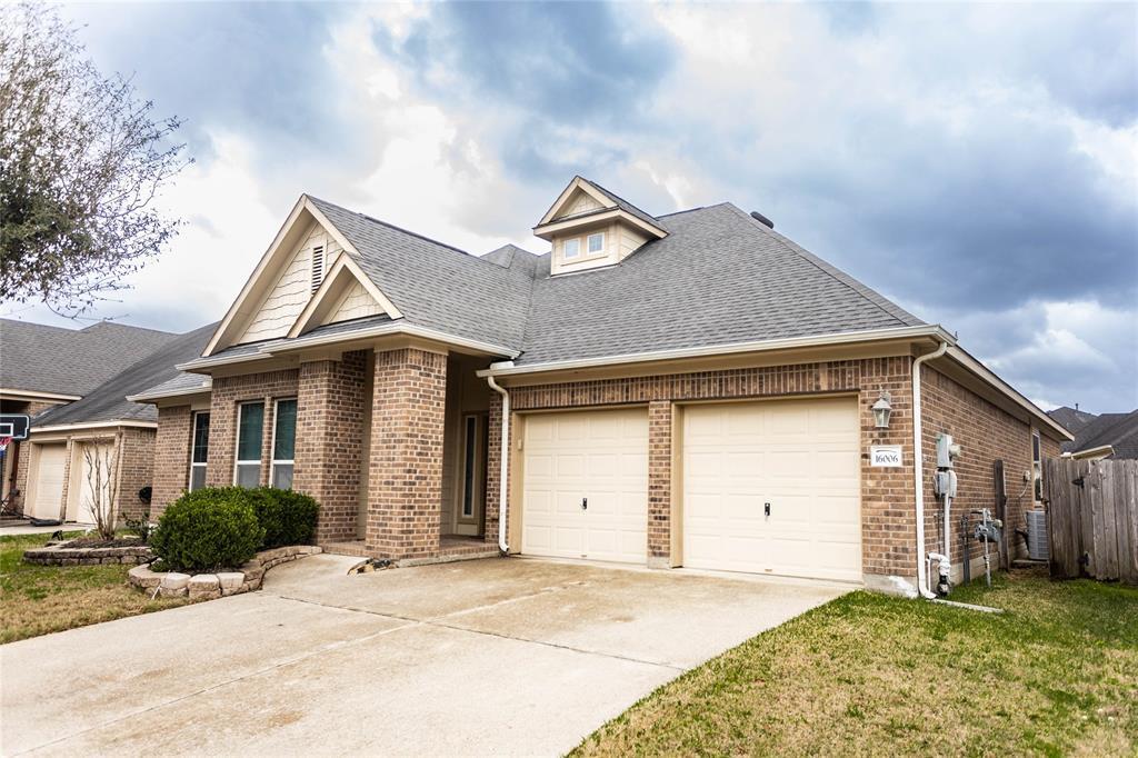 Foto principal - 16006 Lost Anchor Way Ln