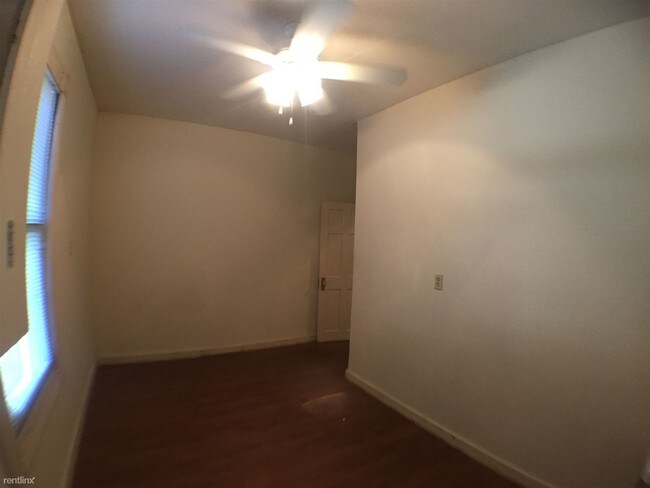 Foto del edificio - 2 br, 1 bath  - 908 W 22nd St D
