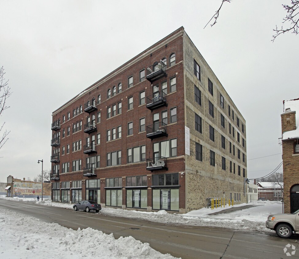 Foto del edificio - 1862 W Fond du Lac Ave