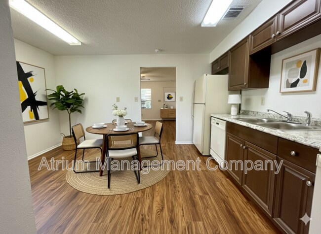 Foto del edificio - 3728 County Line Rd