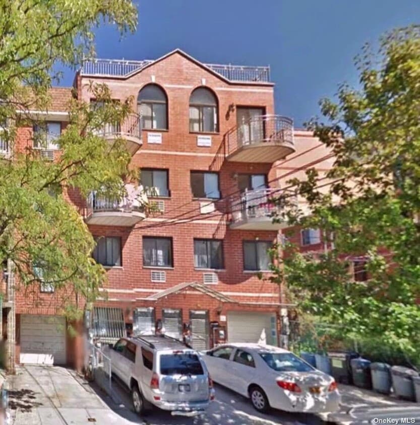 Primary Photo - 139-31-139-34 34th Ave