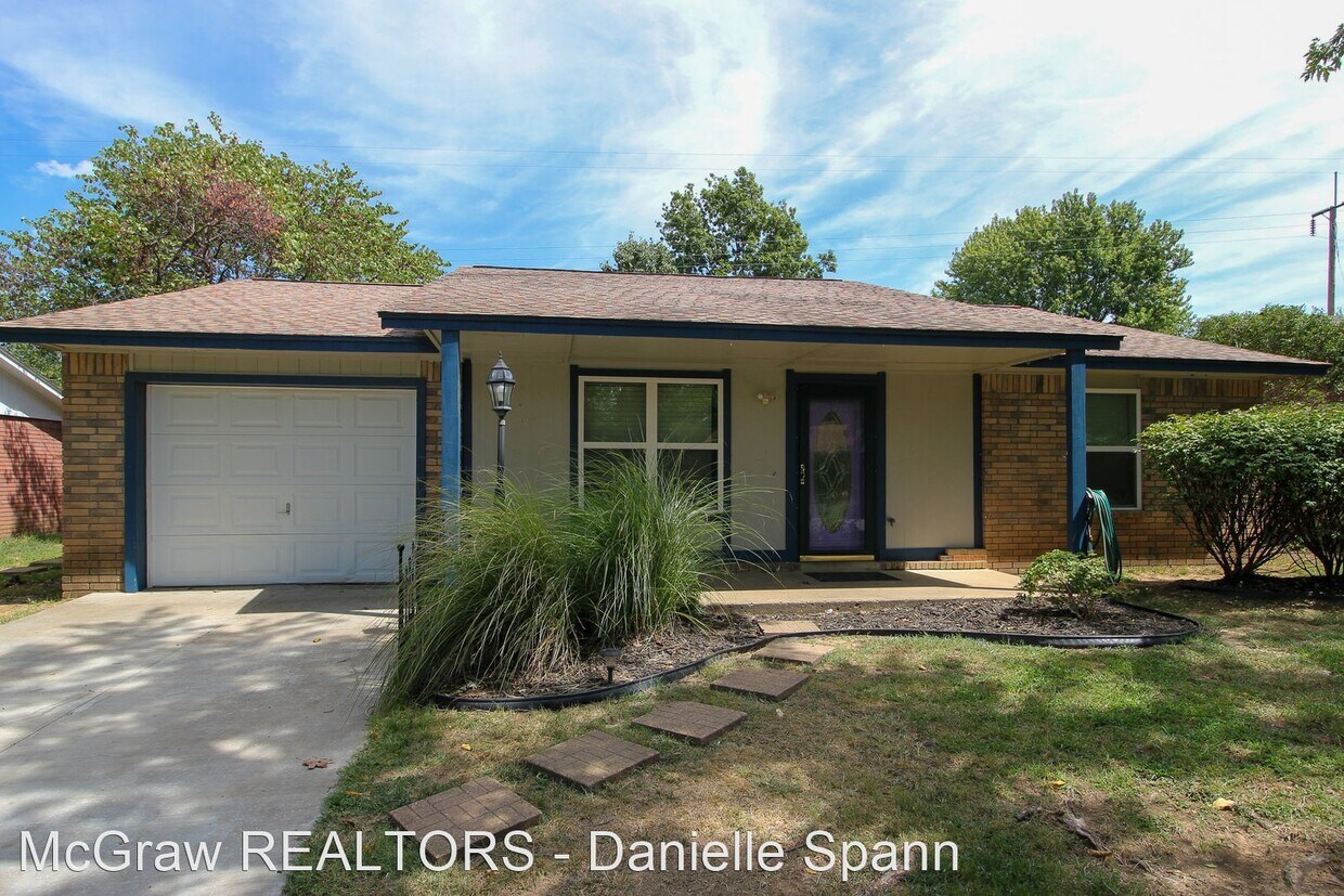 Primary Photo - 3 br, 1.5 bath House - 14461 S. Oklahoma B...