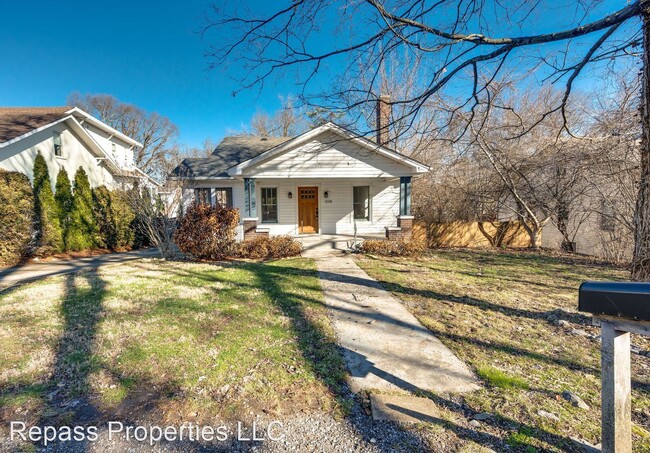 Building Photo - 3 br, 2 bath House - 1508 Ferguson Ave