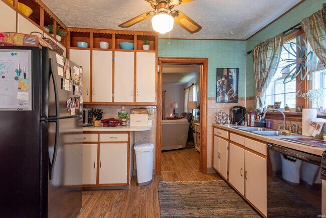 Cocina - 125 S State Road 446