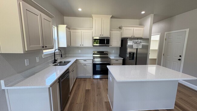 Building Photo - 3205 Bourland St