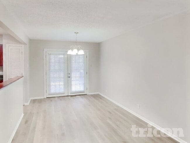 Foto del edificio - 14 Long Branch Ct