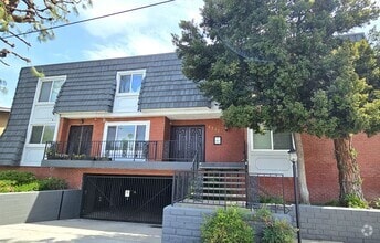 Building Photo - 4216 Ethel Ave
