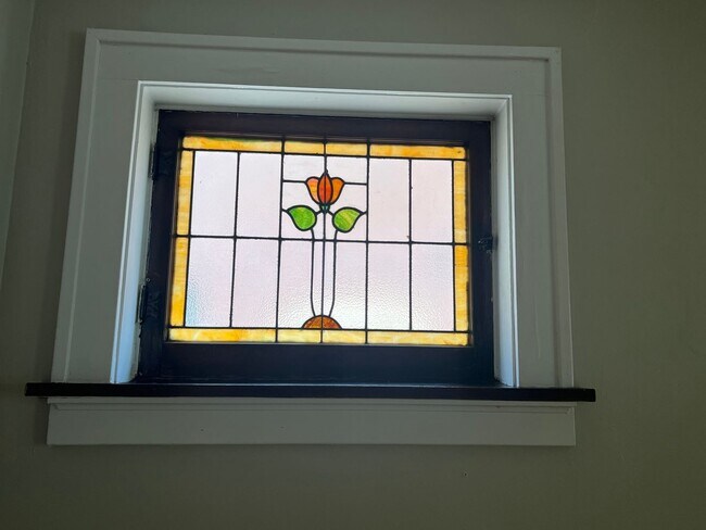 Foto del edificio - 5009-5011 Mardel Ave