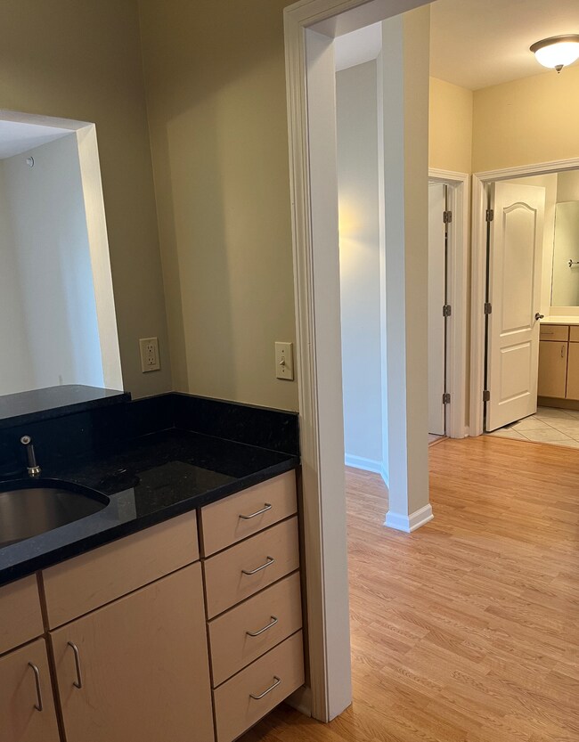 427 Fountain Vw Unit 417, WV 26505 Condo for Rent in