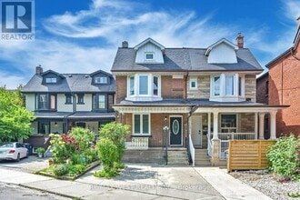 Building Photo - 109 Connolly St