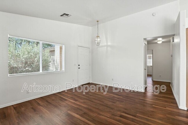 Building Photo - 11450 E Contessa St