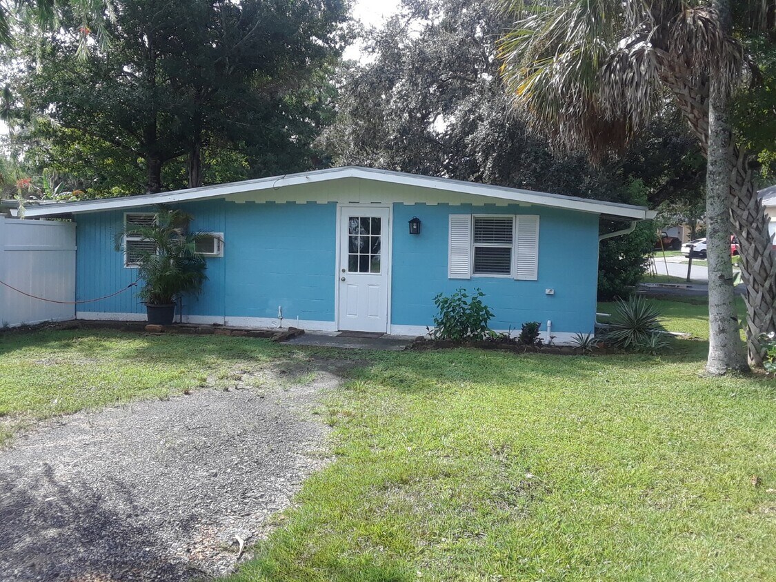 Foto principal - Adorable 1 bedroom cottage