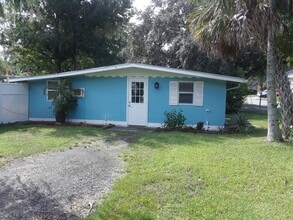 Building Photo - 5841 Mariposa Dr