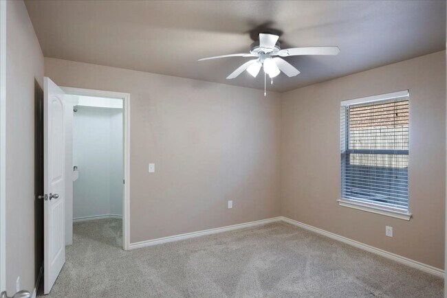Building Photo - Stonebridge Villas #4037