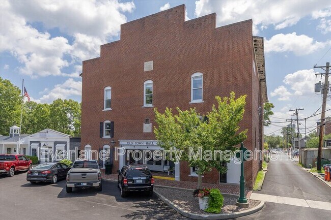 Foto del edificio - 65 E Cedar St