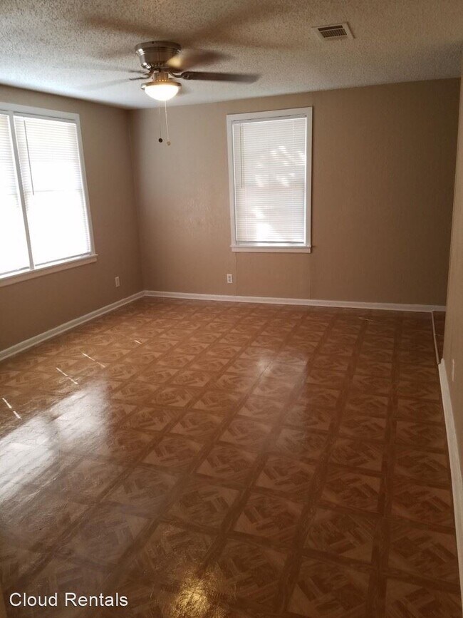 Foto del edificio - 2 br, 1 bath House - 407 ADAMS AVE