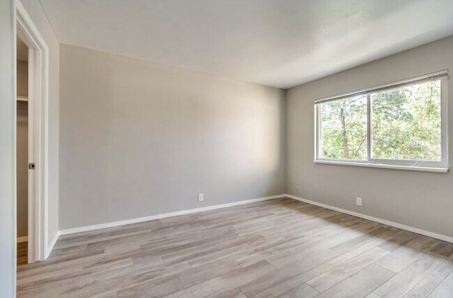 Building Photo - 7201 Station Creek Way
