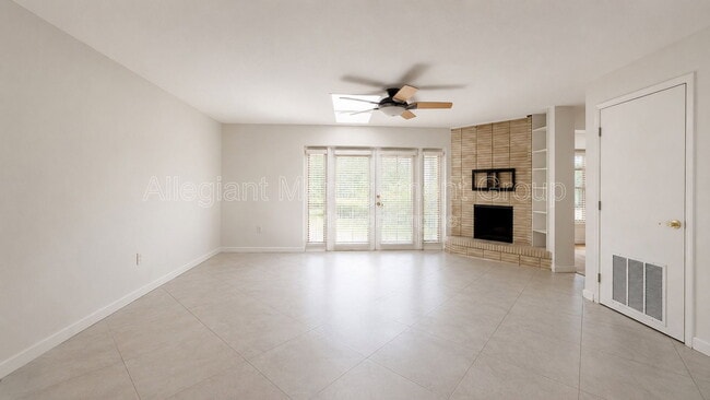 Foto del edificio - 2828 Scarlet Rd