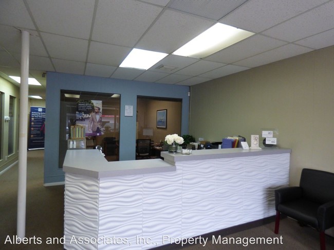 Foto del edificio - 2926-2936 Lincoln Ave