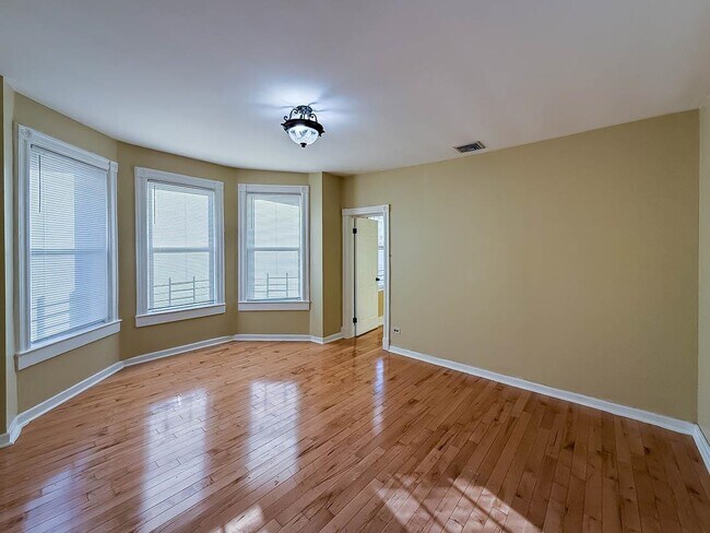 Building Photo - 90 Carlton Ave