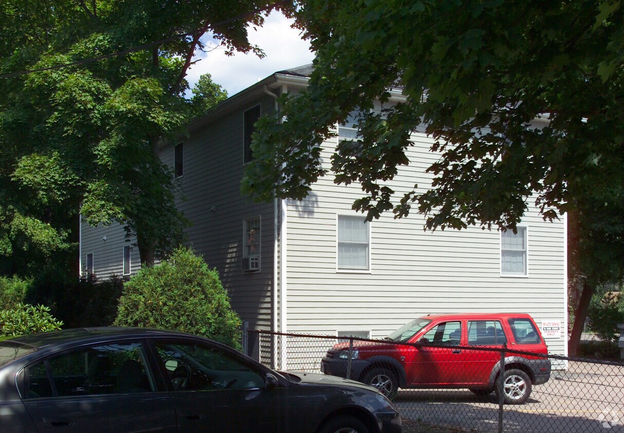 Building Photo - 18 Park St