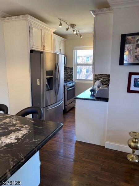 Building Photo - 1495 Terrace Cir