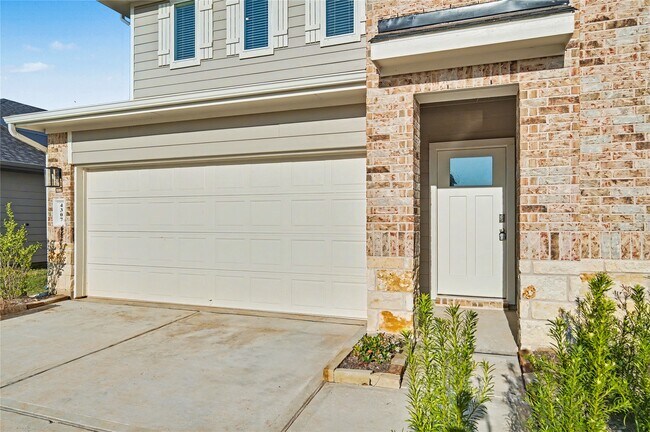 Building Photo - 4307 Camden Lakes St