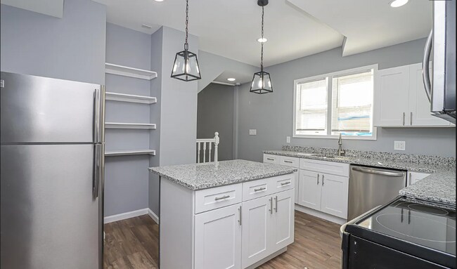 Kitchen B - 2642 Kennedy Ave